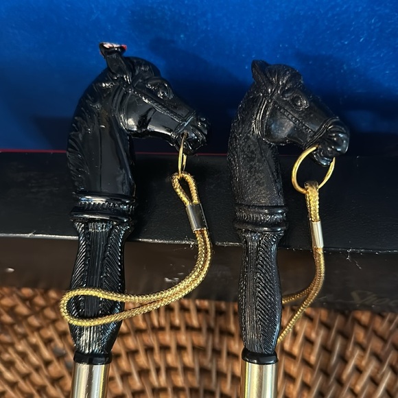 New in Box Vintage Hard Plastic Black Horse Head Shoe Horn and Brush Set - Picture 3 of 7